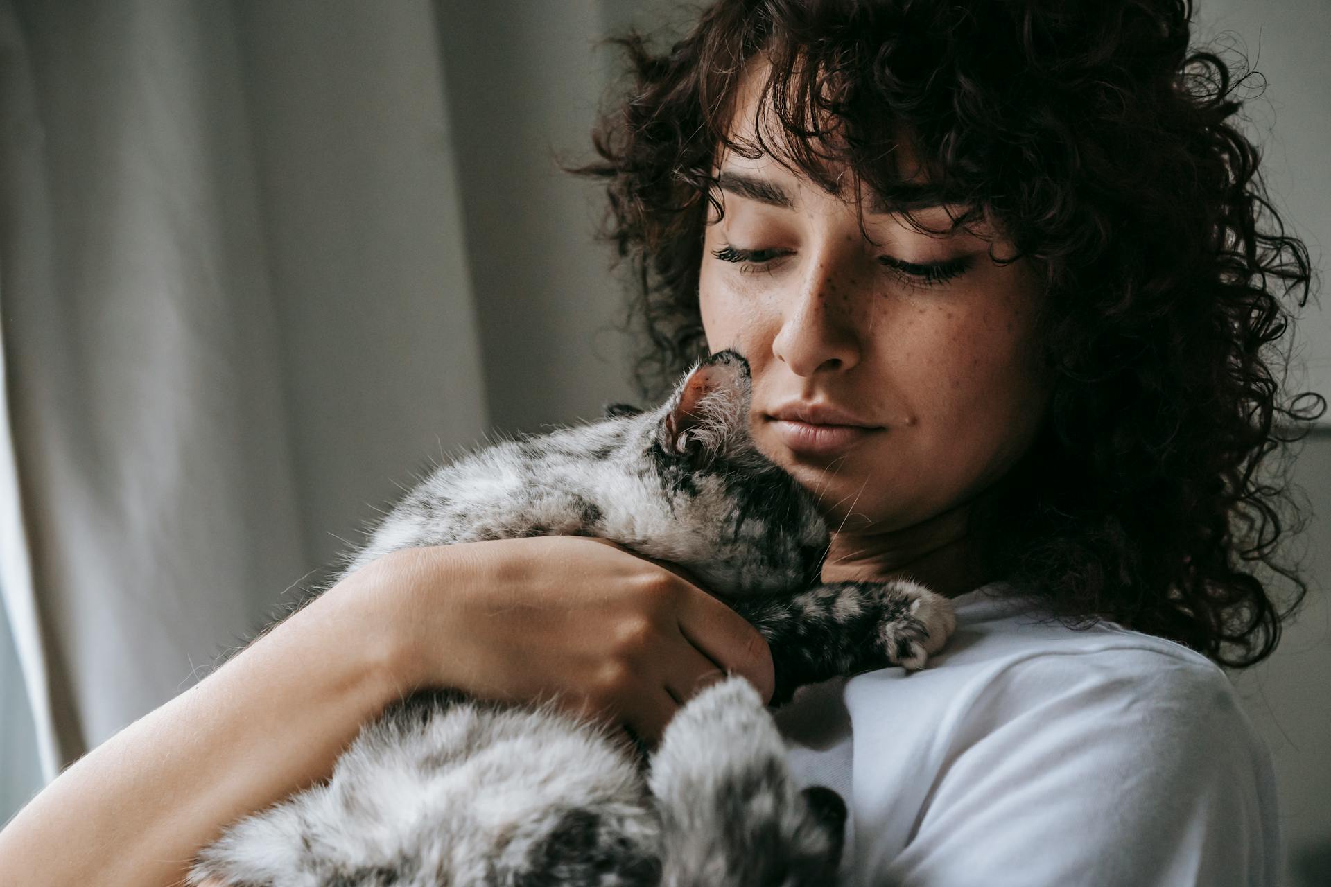 Creating Lasting Memories with Pet Keepsakes